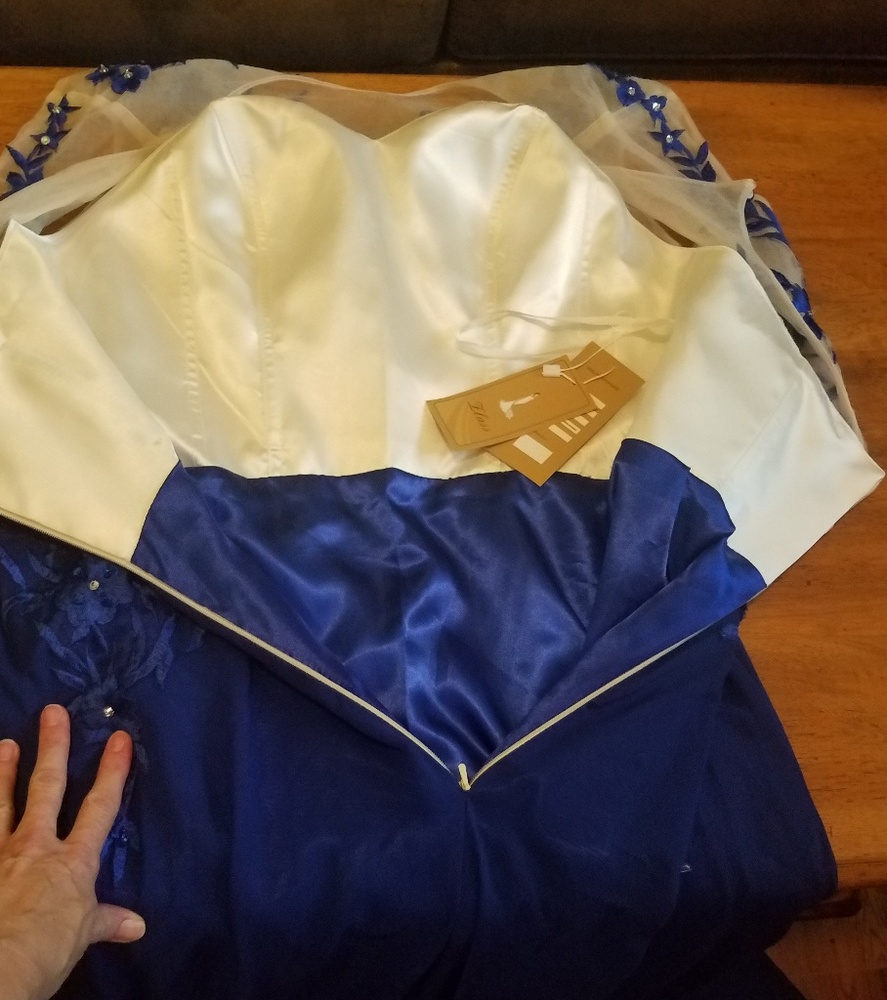 Royal Blue Chiffon Gown, NWT Size 12 - Picture 7 of 8